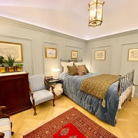 Apartment Old Designer Luxury